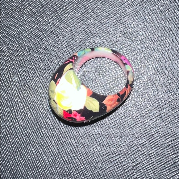 Floral Ring - Picture 3 of 4